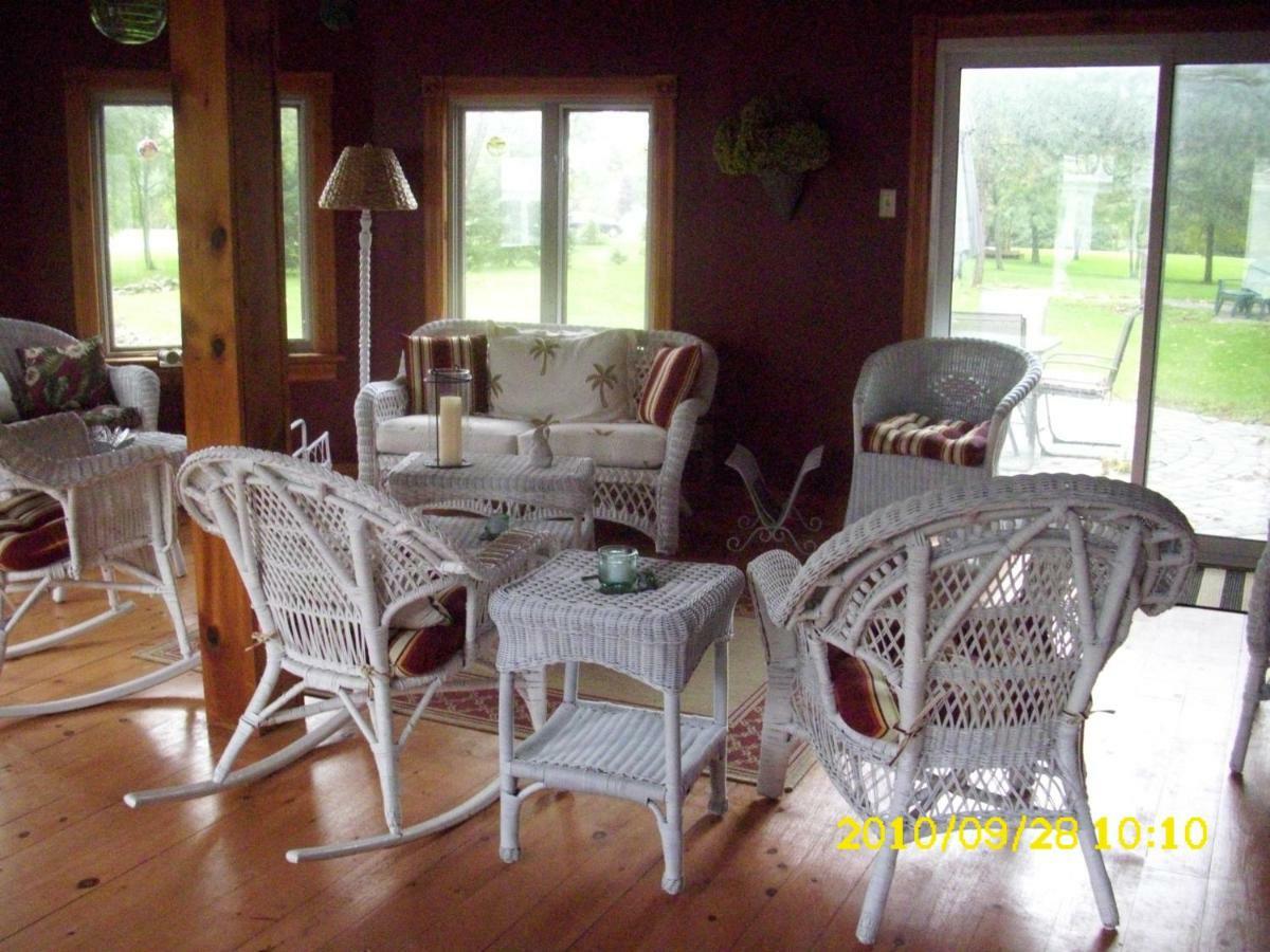 The Old Shipman House Bed & Breakfast Kemptville Экстерьер фото